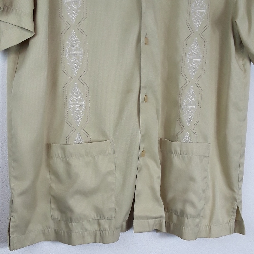 The Havanera Co. VTG Cream & White Dress Shirt - Picture 6 of 7